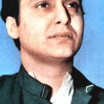 सौमित्रा चटर्जी बंगाल के बहुचर्चित अभिनेता ने क्या बनाया?