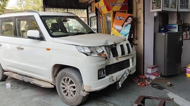 वीडियो: शराबी चालक ने दुकान में एक कार डाली, 2 लोग मारे गए