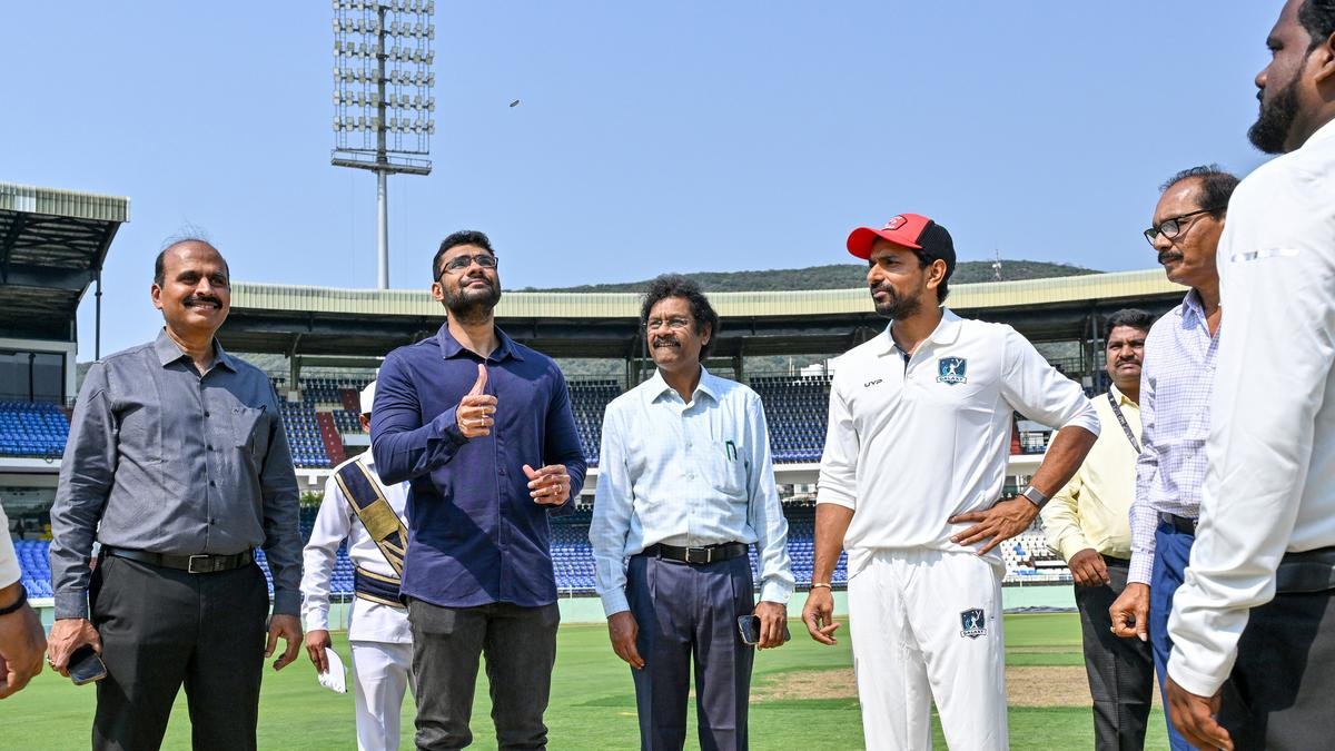 AM/NS INDIA का 27 वां संस्करण - हिंदू FIC क्रिकेट टूर्नामेंट विशाखापत्तनम में शुरू होता है