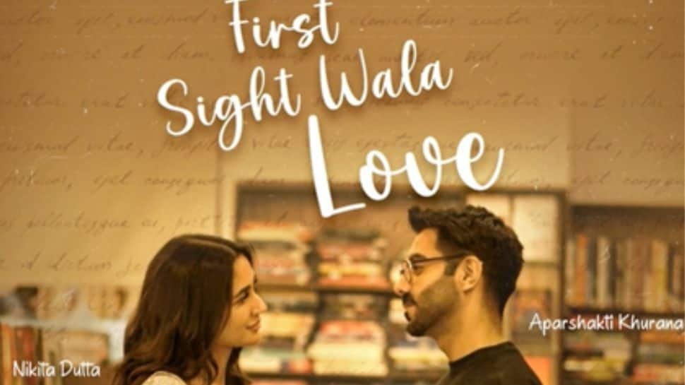 Aparshakti khurana ने नया सिंगल, फर्स्ट विजुअल वेला लव, जिसमें निकिता दत्ता की विशेषता है