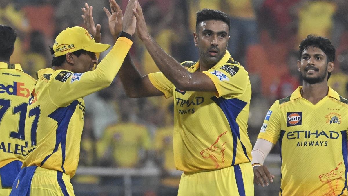 IPL 2025 | सुपर किंग्स, सनराइजर्स जीवित रहने के लिए एक जीत के लिए बेताब हैं