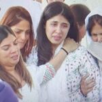 आयुषी ने अपनी आँखें खोई