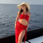 कृष्णा श्रॉफ्स के अंदर अपनी अगली छुट्टी के लिए एकदम सही अलमारी की यात्रा - Bikinis to Bodycons