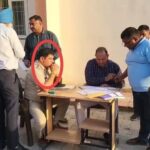 क्या वेतन कम गिर रहा था? SHO ने विश्वास बेचा, रिश्वत लेने से गिरफ्तार