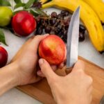 खाली पेट पर फल खाने से आपके स्वास्थ्य को नुकसान हो सकता है, विशेषज्ञ शेयर खाद्य पदार्थों की सूची आपके आहार में जोड़ने के लिए