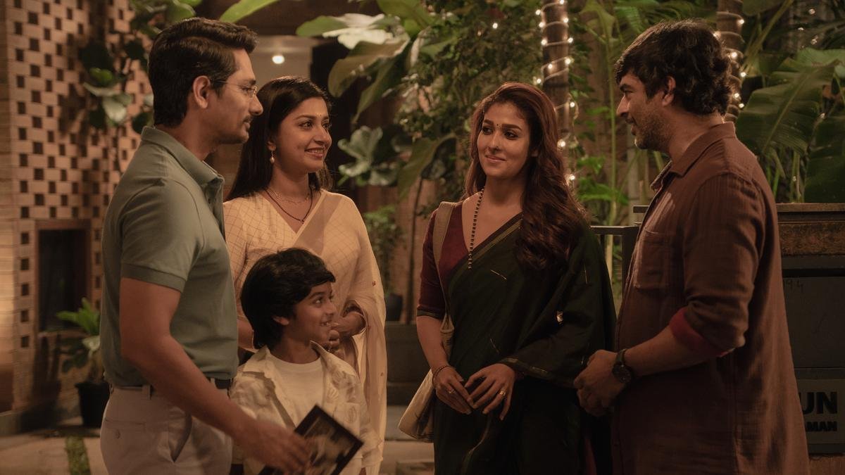 'टेस्ट' मूवी रिव्यू: ग्रेट कैरेक्टर राइटिंग इस प्रेडिक्टेबल स्क्रीनप्ले के लिए मैच को बदल देती है