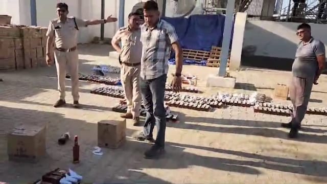 ट्रक पंजाब से दूर चला गया … बिहार गंतव्य था, चालक ने काम नहीं किया, हरियाणा पुलिस ने अंदर देखा और आँखें फटी हुईं