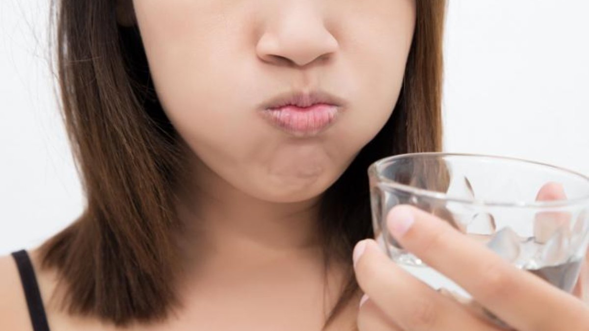 तेल खींचने: हर सुबह तेल के साथ मुंह में रिनिंग कई मुद्दों को हल करता है, लाभ और विधि जानती है