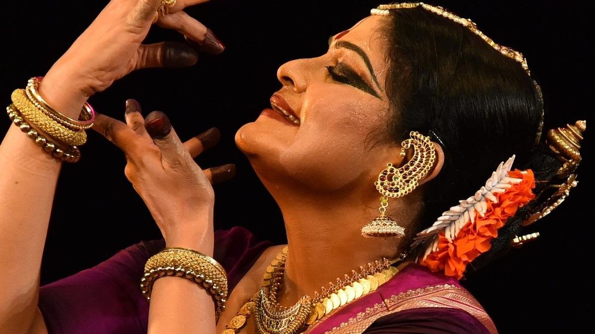 नट्य व्रिक्शा के वर्ल्ड डांस डे फेस्टिवल में कलाकारों की एक प्रभावशाली लाइन-अप है