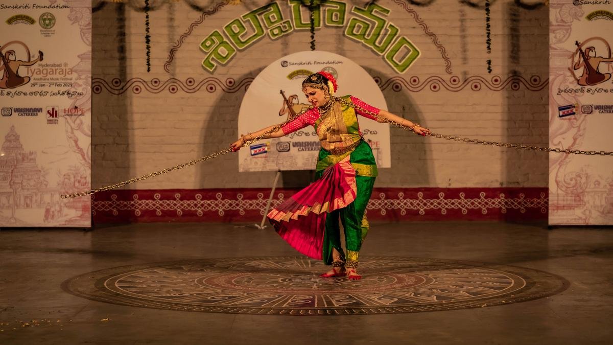 नर्तक श्रीविवाविया अंगारा की 'मनोमनथाना' ने त्यागराजा की रचनाओं और प्रतिभा का जश्न मनाया