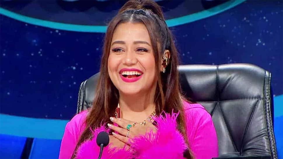 नेहा कक्कड़ को भाई टोनी के लिए विशेष टैटू मिलता है, बहन सोनू कक्कर के साथ तनाव के बीच