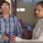 पर्स रास्ते में पड़ा था, यह देखकर कि महिला कांस्टेबल ने इसे लिया था, अंदर क्या पाया गया था ...