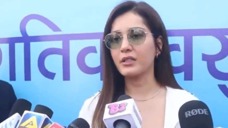 पाहलगाम टेरर अटैक पर राशि खन्ना: हमें उन्हें दिखाना होगा ...