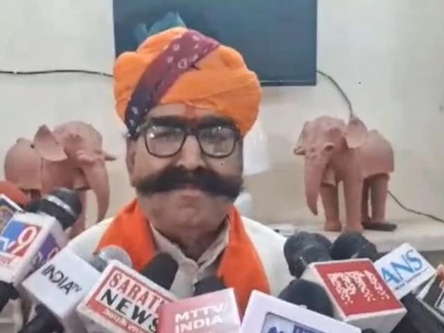 पूर्व विधायक ज्ञान देव आहूजा को भाजपा द्वारा बाहर निकाला गया था, राम मंदिर में गंगा पानी का छिड़काव विवादों में था