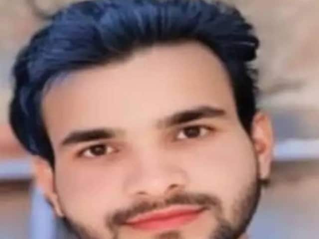 प्रेमिका से मिलने के लिए प्रेमी गुप्त रूप से अपने घर पहुंचा, परिवार को पता चला और ...