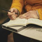 बेहतर स्मृति के लिए बेहतर भावनात्मक बुद्धिमत्ता; पता है कि जर्नलिंग छात्रों के लिए कैसे फायदेमंद हो सकती है