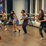 बेहतर स्वास्थ्य के लिए अपने तरीके से नृत्य करें: जानें कि ज़ुम्बा आपकी भलाई के लिए कैसे फायदेमंद हो सकता है