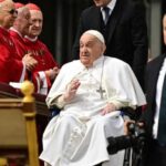 भाइयों और बहनों, हैप्पी ईस्टर, पोप फ्रांसिस अंतिम शब्द दुनिया के लिए: नेटफ्लिक्स बायोपिक द टू पॉप्स में लुकबैक