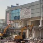 मंदिर टूट रहे हैं, कब्र नहीं ... जब विधायक अपनी सरकार के खिलाफ नीचे आते हैं