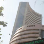 मार्केट क्लोजिंग बेल: Sensex 930 अंक से अधिक क्रैश, निफ्टी 23,000 से नीचे समाप्त होता है