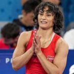 विनेश फोगट रजत पदक के साथ पुरस्कार लेंगे, 40000000 रुपये मिलेंगे