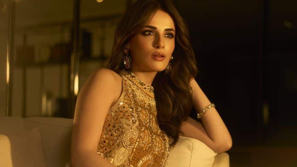 राधिका मदन ने खुलासा किया