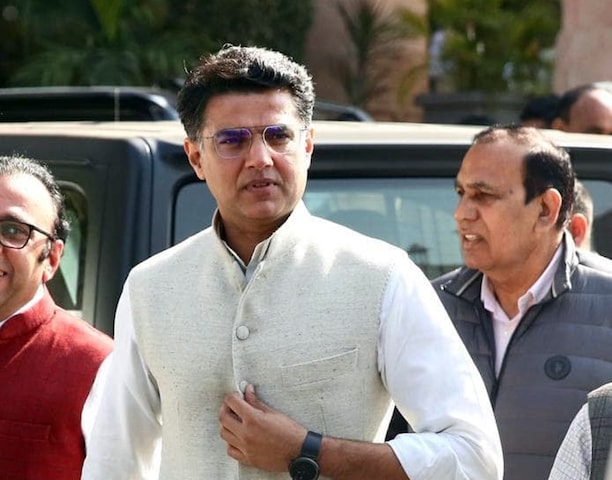 हरियाणा की यह दबंग लेडी सरपंच कांग्रेस नेता सचिन पायलट पसंद करती है!