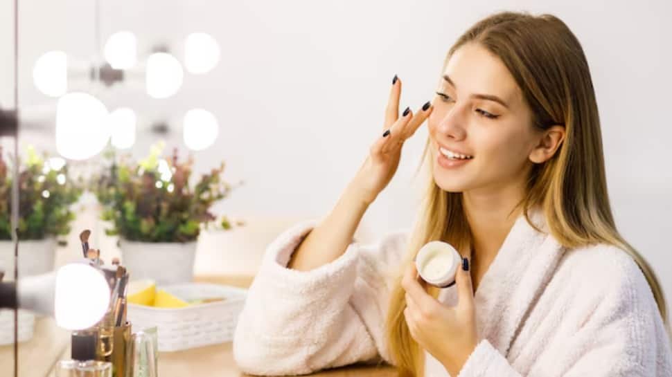 सिर्फ एक महीने में एक उज्ज्वल चमक चाहते हैं? एक स्वस्थ, चमकते रंग के लिए इन 8 स्किन-बूस्टिंग फूड्स को आज़माएं