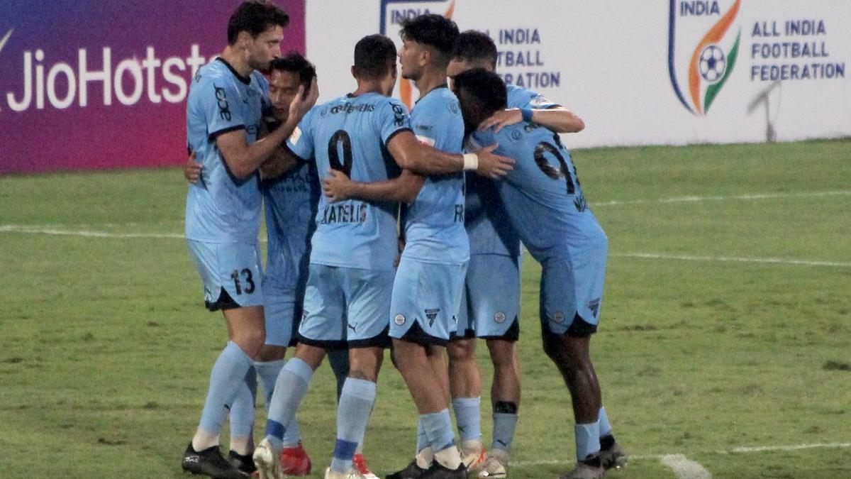 सुपर कप | मुंबई शहर के किनारों पर अंतर काशी और सेमीफाइनल में