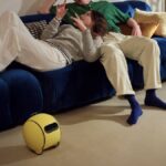 सैमसंग बैली एआई रोबोट उपयोगकर्ताओं को अपने घर का प्रबंधन करने में मदद कर सकता है; बिल्ट-इन प्रोजेक्टर, स्पीकर, माइक्रोफोन