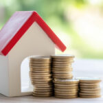 सोने की चूड़ियों से लेकर ईंट की दीवारों तक: कैसे अक्षय त्रितिया आधुनिक निवेश विकल्पों को आकार दे रही है