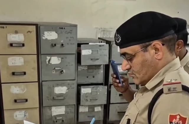 हरियाणा: ‘समय चला गया है …’, पीएनबी बैंक के कैशियर ने उस दुकानदार पर हमला किया, जो नकद जमा करने के लिए आया था, फिर बच गया