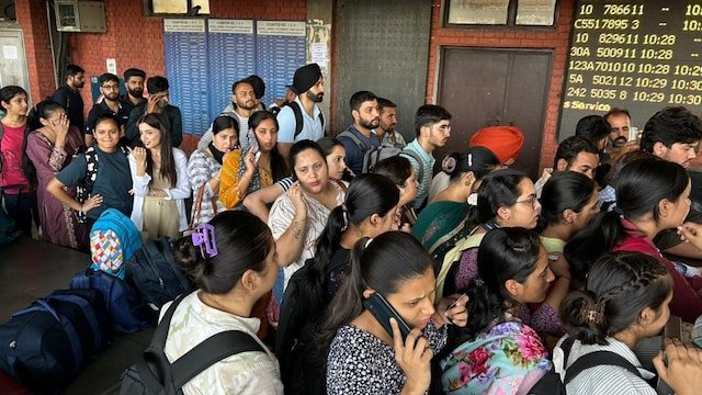 CHANDIGARH NEWS: 7 बजे चंडीगढ़ में बाजार बंद हो जाएंगे, धारा -163 भी स्थापित किया गया था, बस स्टैंड पर छात्रों की भीड़, घर लौटने के लिए लड़ना