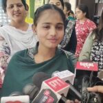 हरियाणा: इस सरकारी स्कूल की बेटियों ने 12 वीं में चमत्कार किया, सभी छात्र पास हुए