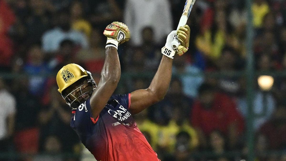 IPL 2025 RCB बनाम CSK | मैनीक हिटिंग एंड टेलिंग इम्पैक्ट - रोमियो शेफर्ड वे
