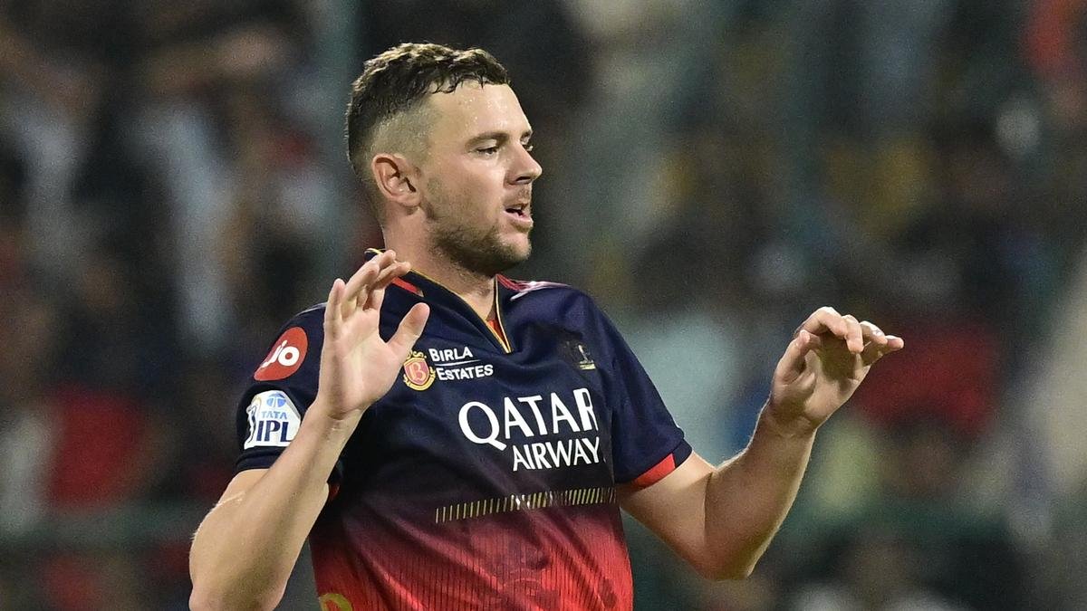 IPL 2025 | जोश हेज़लवुड ने रॉयल चैलेंजर्स बेंगलुरु को आईपीएल प्लेऑफ से आगे रखा