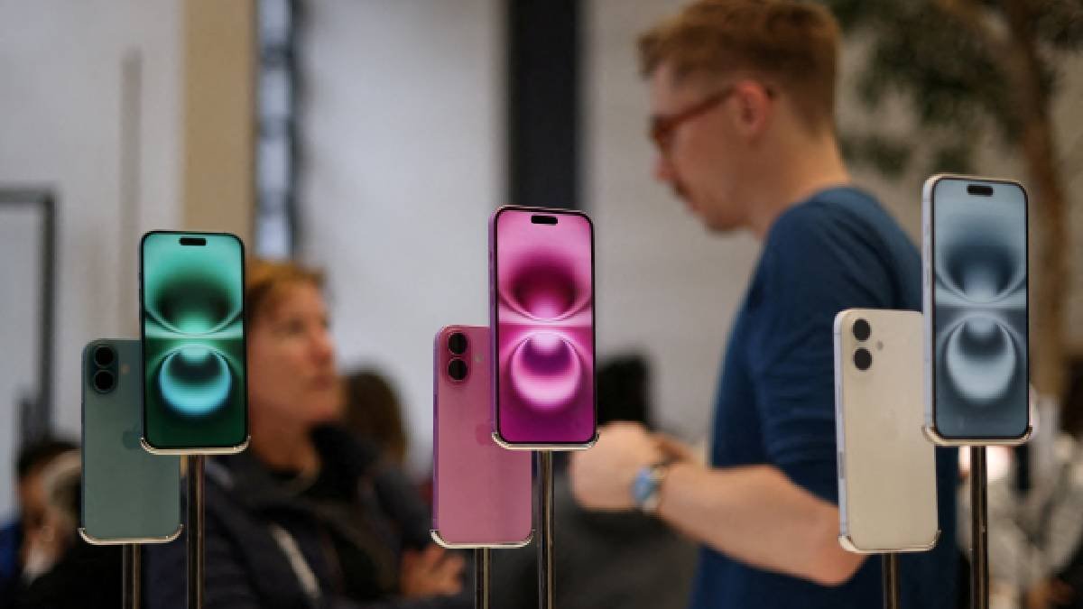 iPhone की 20 वीं वर्षगांठ: Apple ने फोल्डेबल iPhones, स्मार्ट चश्मा, अधिक का अनावरण करने के लिए सेट किया