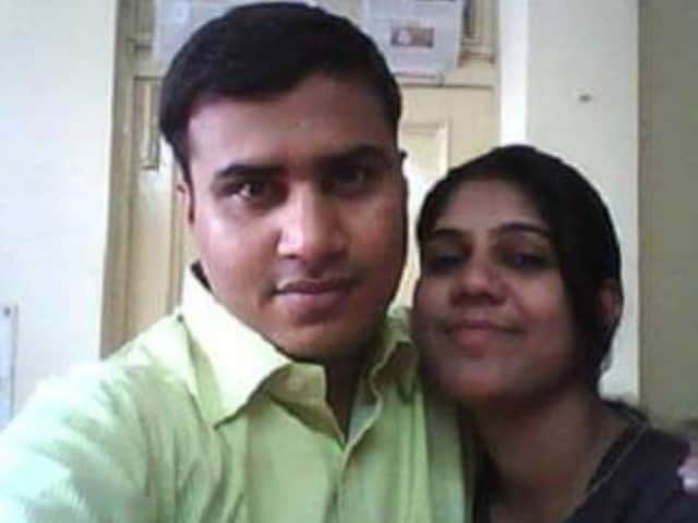 अपने पति को मारने वाली पत्नी को नौकरी से बर्खास्त कर दिया गया था, वह अपना दिल नॉन -मैले दे रही थी