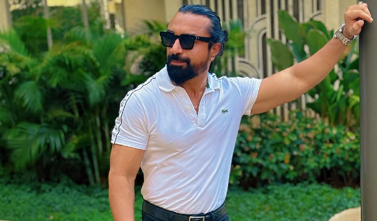 अभिनेता अजाज़ खान ने ‘हाउस अरेस्ट’ वेब शो पर चल रहे विवाद में बलात्कार का मामला दायर किया