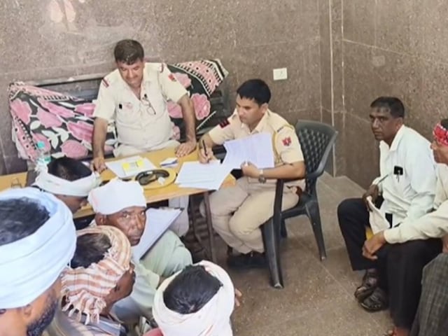 एक जाति और गौता की एक लड़का और लड़की का प्यार, विश्वासों की दीवार रास्ते में आई ...