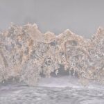 कलाकार रविकुमार काशी के काम एक स्तरित गहराई को कागज पर लाते हैं