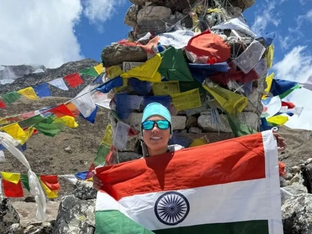 किसान की बेटी ने इतिहास बनाया, माउंट एवरेस्ट गाँव पहुंची