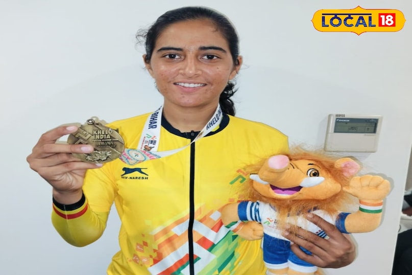 साइकिल चलाने में बेटियां अच्छा प्रदर्शन करती हैं