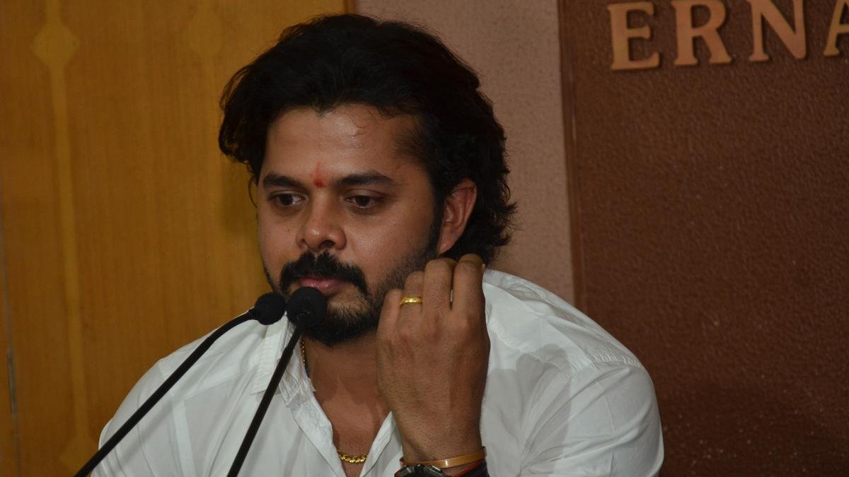 केसीए ने संजू सैमसन रो में टिप्पणी पर तीन साल के लिए श्रीसंत को निलंबित कर दिया