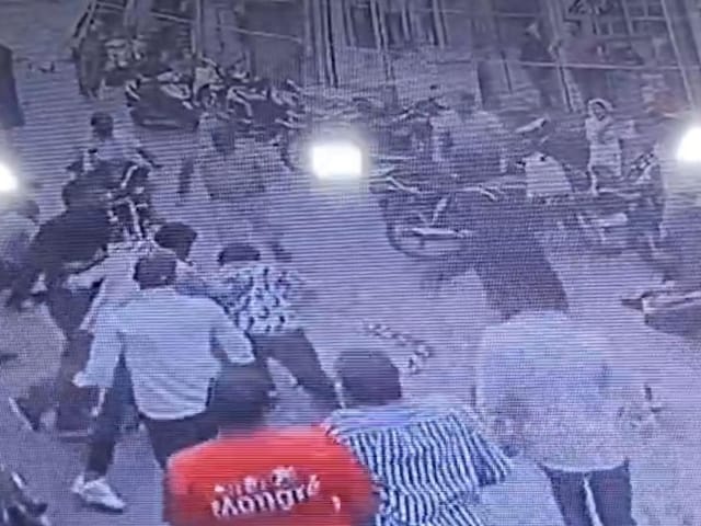 कैथल में, एक युवक पर चाकू से हमला किया गया था, एक पुलिसकर्मी एक गार्ड बन जाता है, हमलावरों से बचाया जाता है