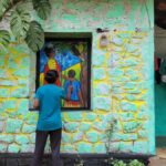 कैसे एक कला शिक्षक ने केरल में मलक्कड़ के आदिवासी बच्चों के लिए एक ग्रीष्मकालीन कला शिविर लिया