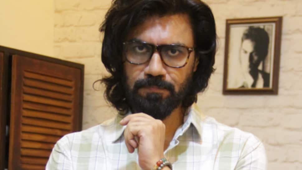 गौरव चोपड़ा 5 साल बाद टीवी पर लौटते हैं, जो कि पुष्पा असंभव के रूप में जटिल कानून प्रोफेसर के रूप में है