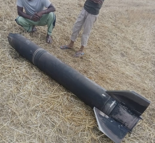 चंडीगढ़ मिसाइल हमला: चंडीगढ़ में मिसाइल हमले के लिए पाकिस्तान की असफल प्रयास, सीमा पर मारे गए सेना, पंजाब में खेतों में पाए गए अवशेष।