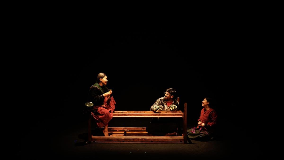 ज्योति डोगरा द्वारा मेज़ोक के साथ अस्तित्ववाद को बाहर करना