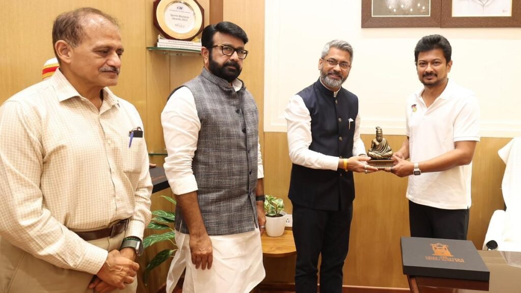 टीएन में महिलाओं के फुटबॉल विकास के लिए रोडमैप पर चर्चा करने के लिए चौबे बैठक